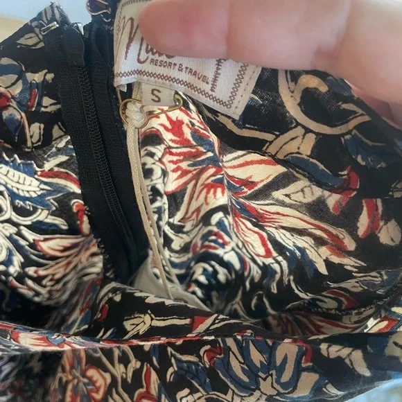 Mille Lila Blouse in Midnight Garden - Picture 3 of 4